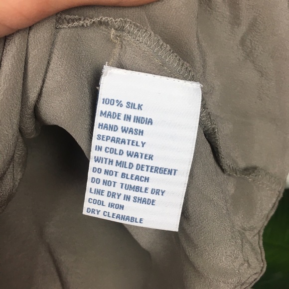 Silk Rufflefront Sleeveless Top - Picture 4 of 5